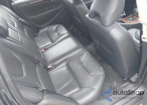 2005 Volvo V70 2.4 z USA, uszkodzony, nr VIN YV1SW612451478248